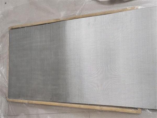 標(biāo)準(zhǔn)五層不銹鋼燒結(jié)網(wǎng)